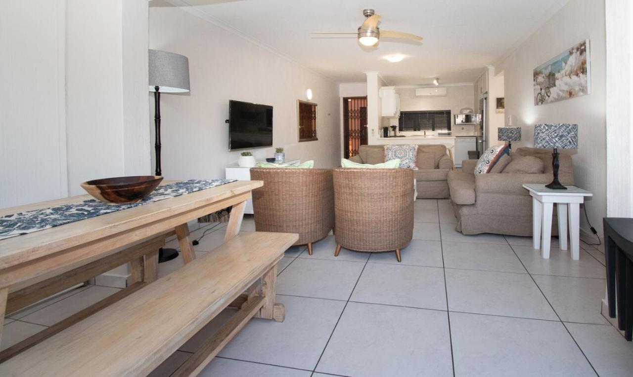 Apartment 7 The Shades Umhlanga Rocks *